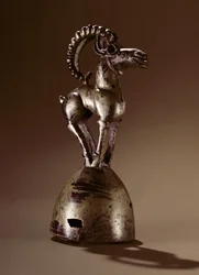 Endstück mit einem Bergziege